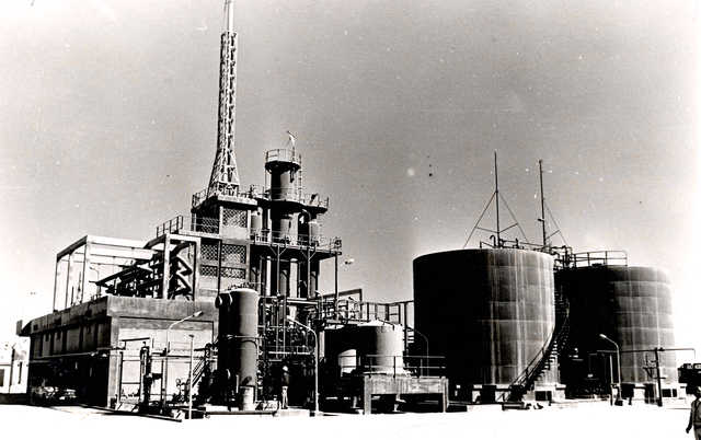 <p>1985: Bahrain&rsquo;s first Sulphuric acid plant in Sitra getting ready for production.</p>
<div class="explain-selected-button explain-selected-circle"></div>
<p></p>
<div class="explain-selected-button explain-selected-circle"></div>